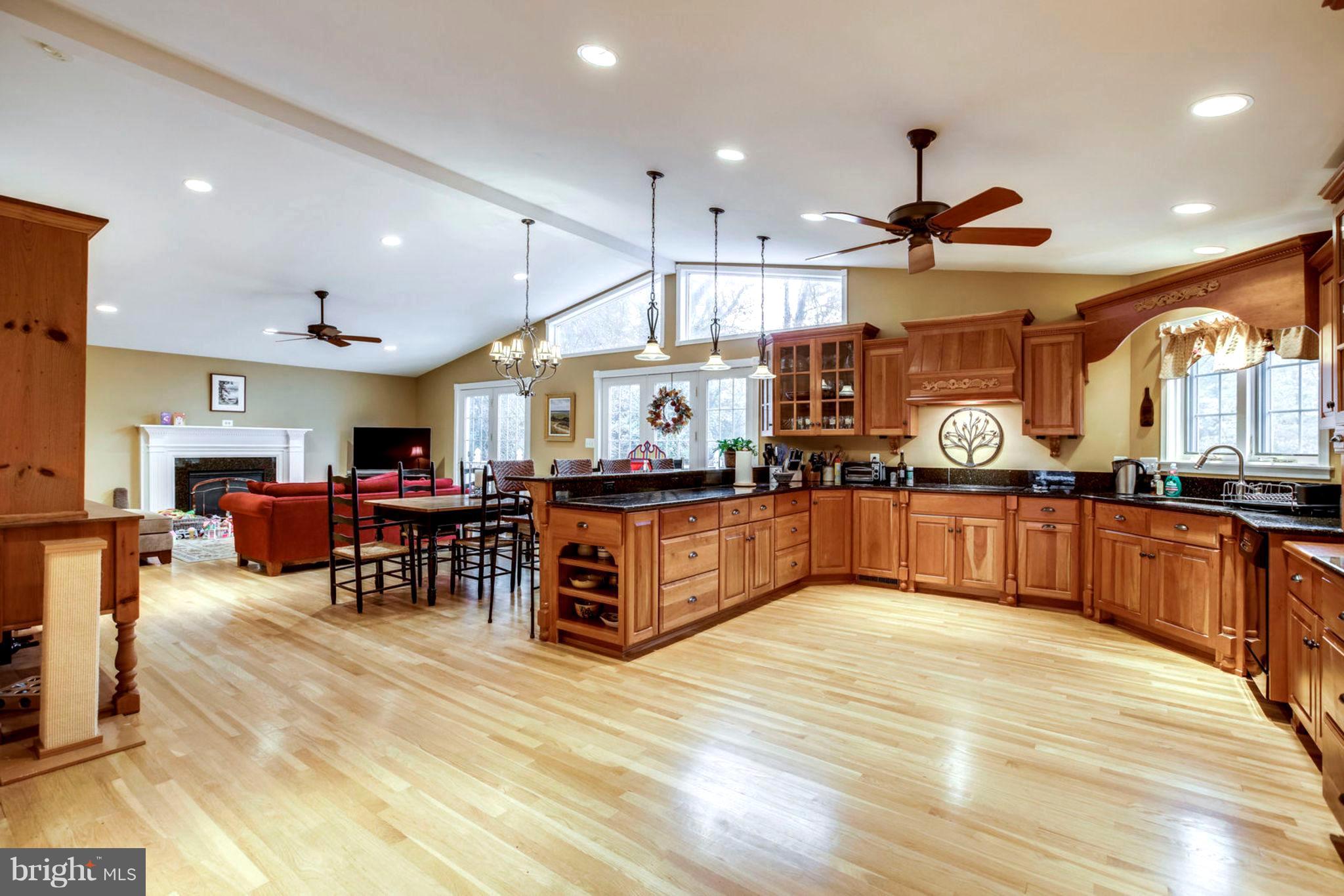 1801 Olney Road Falls Church, VA 22043 - Photo 14 of 84 Huge Open Kitchen