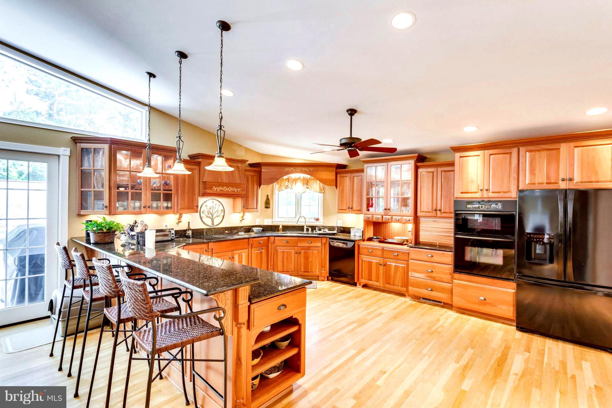 1801 Olney Road Falls Church, VA 22043 - Photo 5 of 84 Huge Open Kitchen