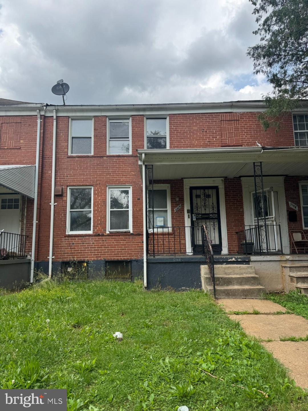 3304 Dorithan Road Baltimore, MD 21215 - Photo 1 of 21 Front View