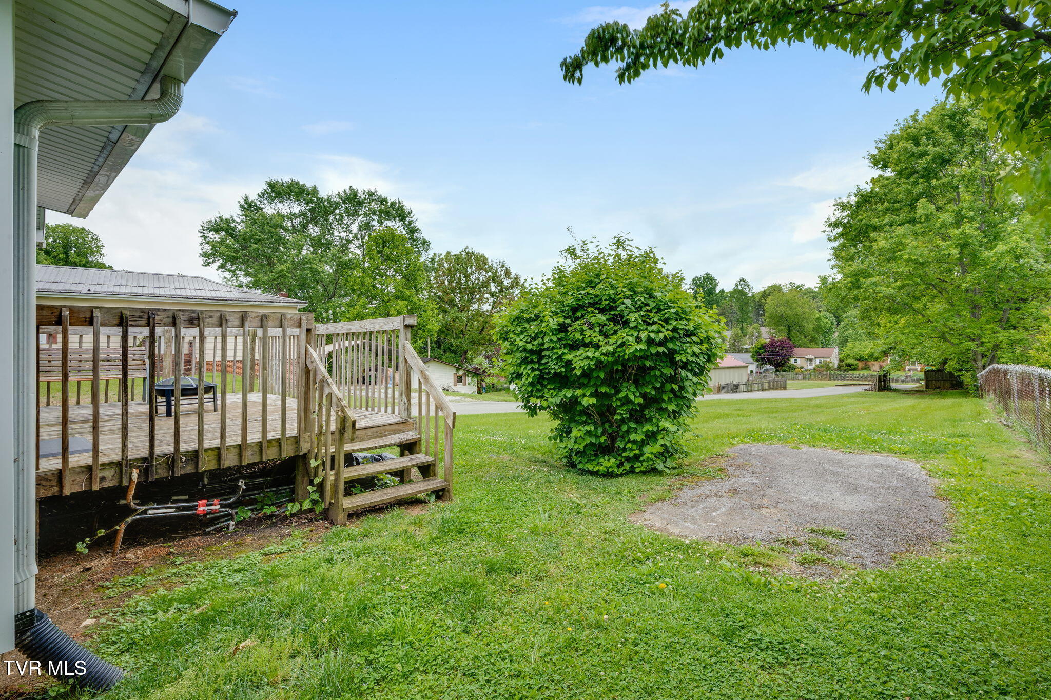 426 West Highland Road Johnson City, TN 37604 - Photo 23 of 24 024
