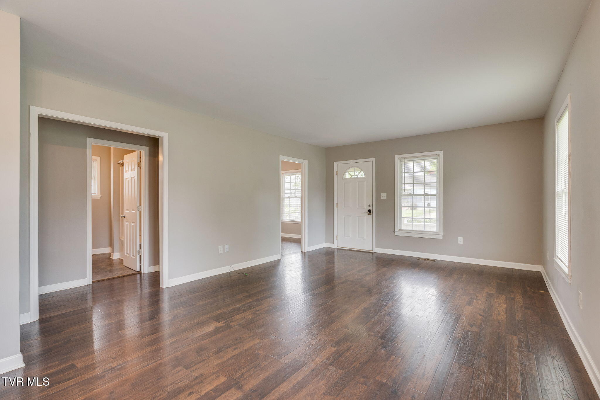426 West Highland Road Johnson City, TN 37604 - Photo 6 of 24 006