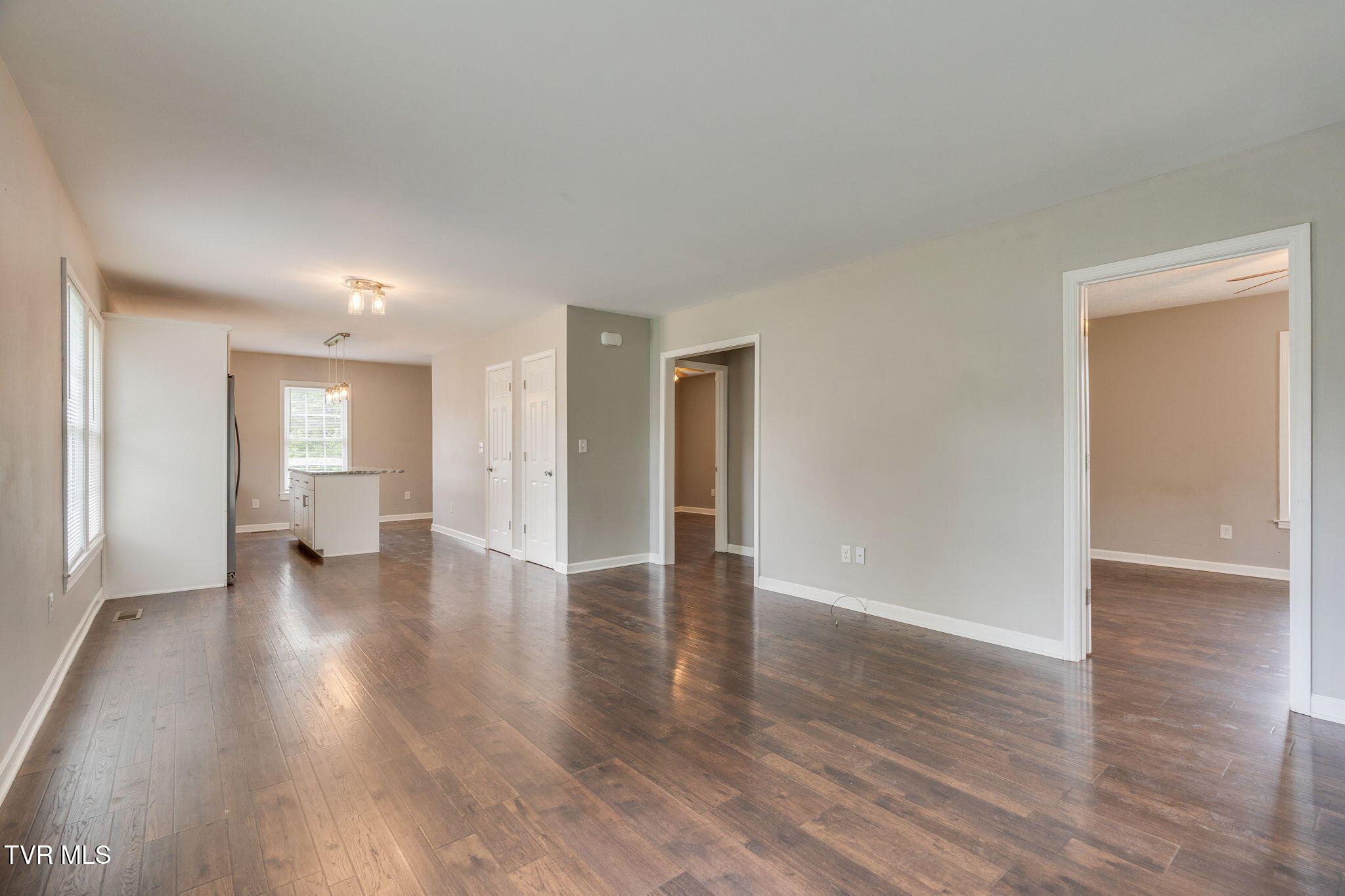426 West Highland Road Johnson City, TN 37604 - Photo 7 of 24 007