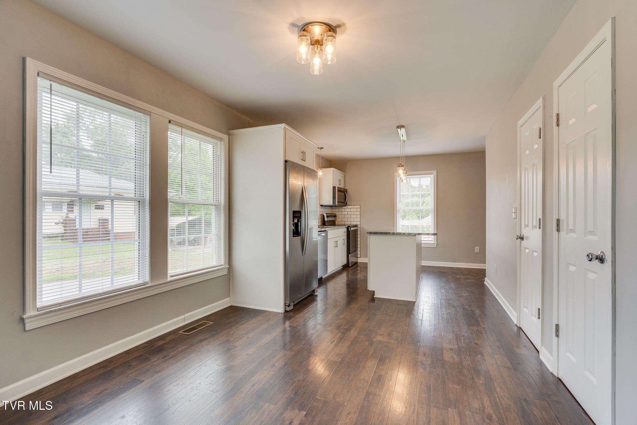 426 West Highland Road Johnson City, TN 37604 - Photo 8 of 24 008