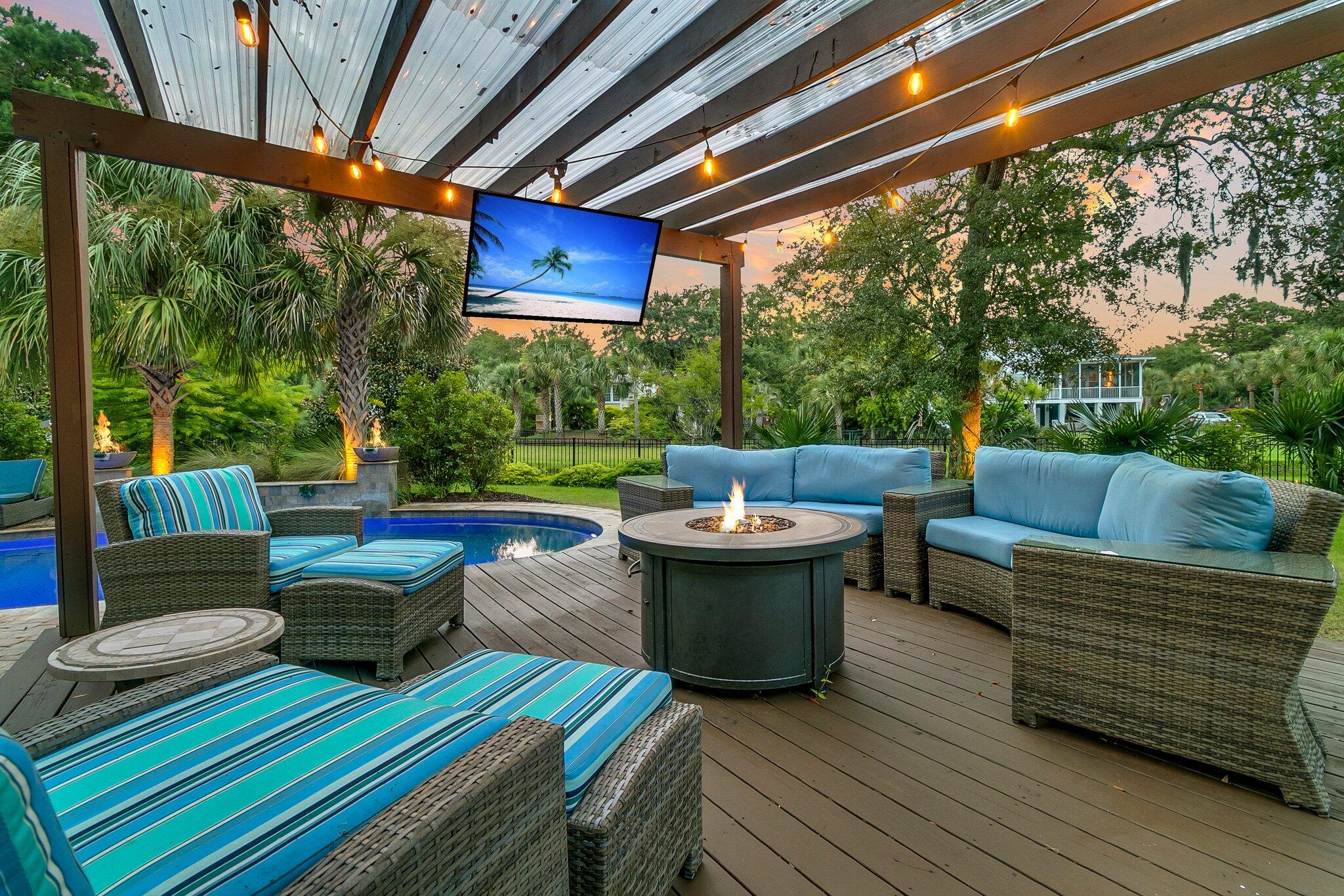 3065 Intracoastal View Drive Mount Pleasant, SC 29466 - Photo 53 of 81 CREM - 3065 Intracoastal View twilight-2