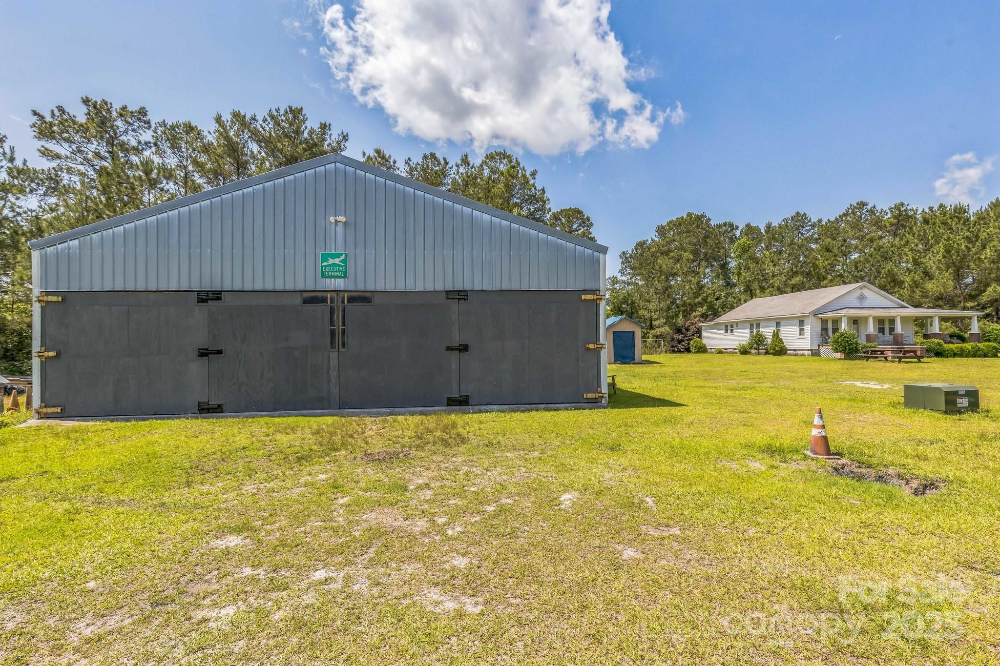 397 Fountaintown Road Beulaville, NC 28518 - Photo 3 of 28 Gallery Image 3