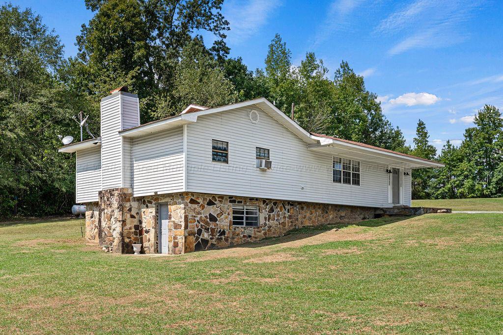 1495 Bennett Road Jasper, AL 35503 - Photo 1 of 32 Gallery Image 1