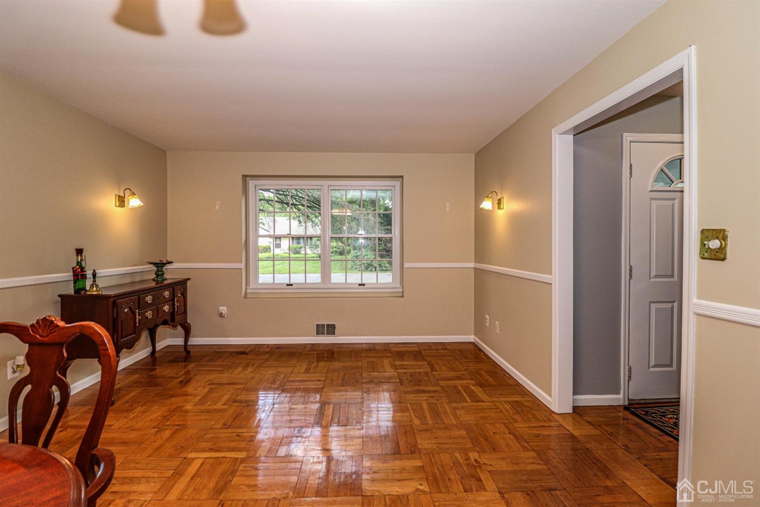 12 Harding Avenue Edison, NJ 08820 - Photo 10 of 43 Gallery Image 10