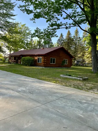 $389,900 | 6360 Little Twin Lake Road Northeast, Mancelona, MI 49659