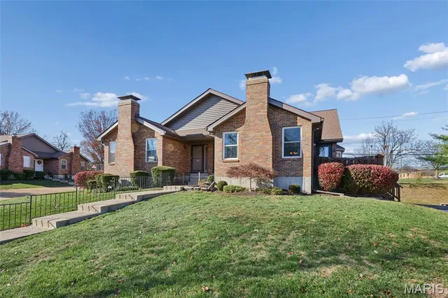 $325,000 | 5117 Melitta Drive, St. Louis, MO 63128