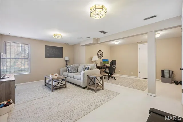 $325,000 | 5117 Melitta Drive, St. Louis, MO 63128