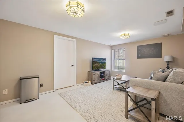 $325,000 | 5117 Melitta Drive, St. Louis, MO 63128