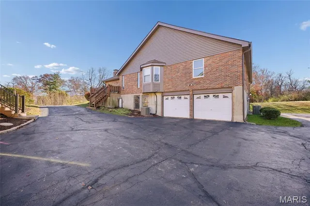 $325,000 | 5117 Melitta Drive, St. Louis, MO 63128