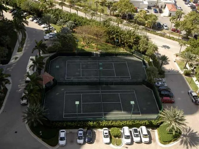 $10,000 | 3200 North Ocean Boulevard, Unit 1102, Fort Lauderdale, FL 33308