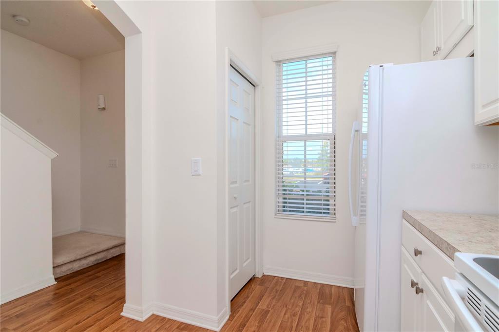 8951 Walnut Gable Court Riverview, FL 33578 - Photo 7 of 24