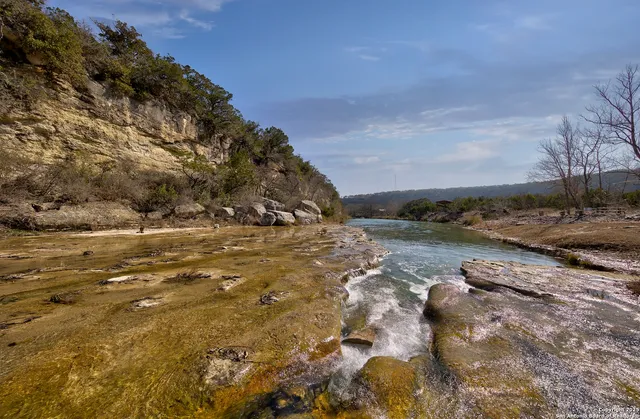 $449,000 | 205 Cedar Cliff Loop West, Hunt, TX 78024