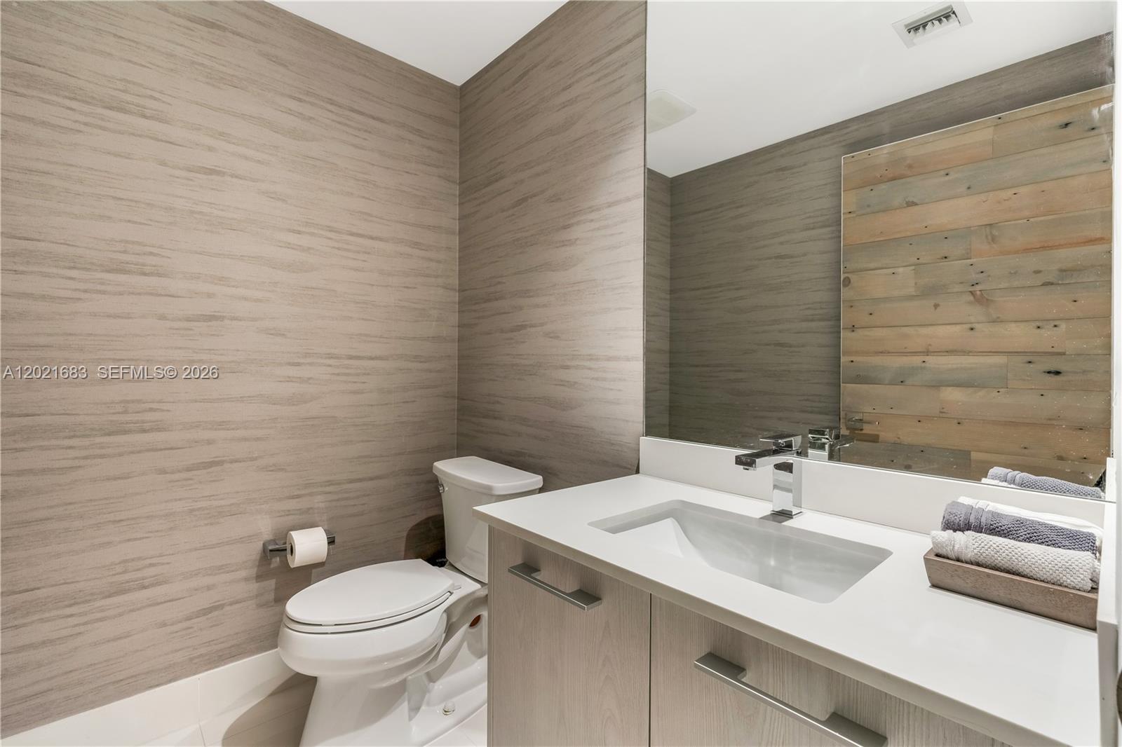55 Southwest 9th Street, Unit 4001 Miami, FL 33130 - Photo 21 of 34