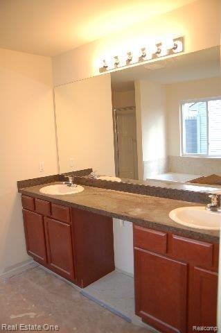 835 Monterey Ln. Rochester, MI 48307 - Photo 10 of 11 mbr bath.JPG