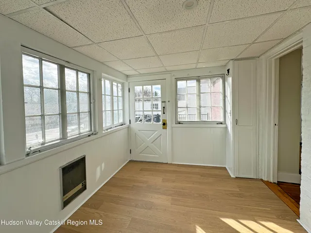 $1,950 | 340 Main Street, Saugerties, NY 12477