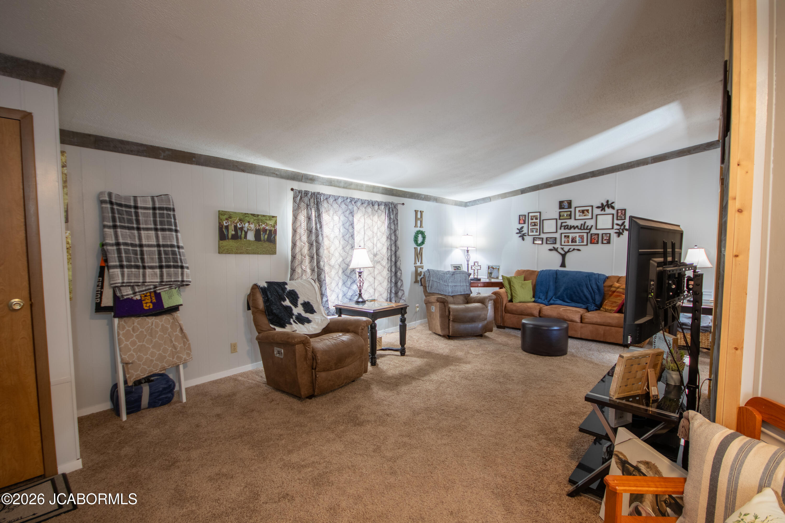 110 3rd Street Pilot Grove, MO 65276 - Photo 9 of 27 IMG_1095-HDR