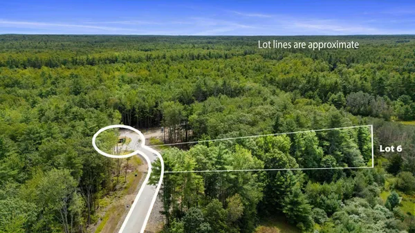 $325,000 | 5 Dogwood Circle, Kennebunk, ME 04043
