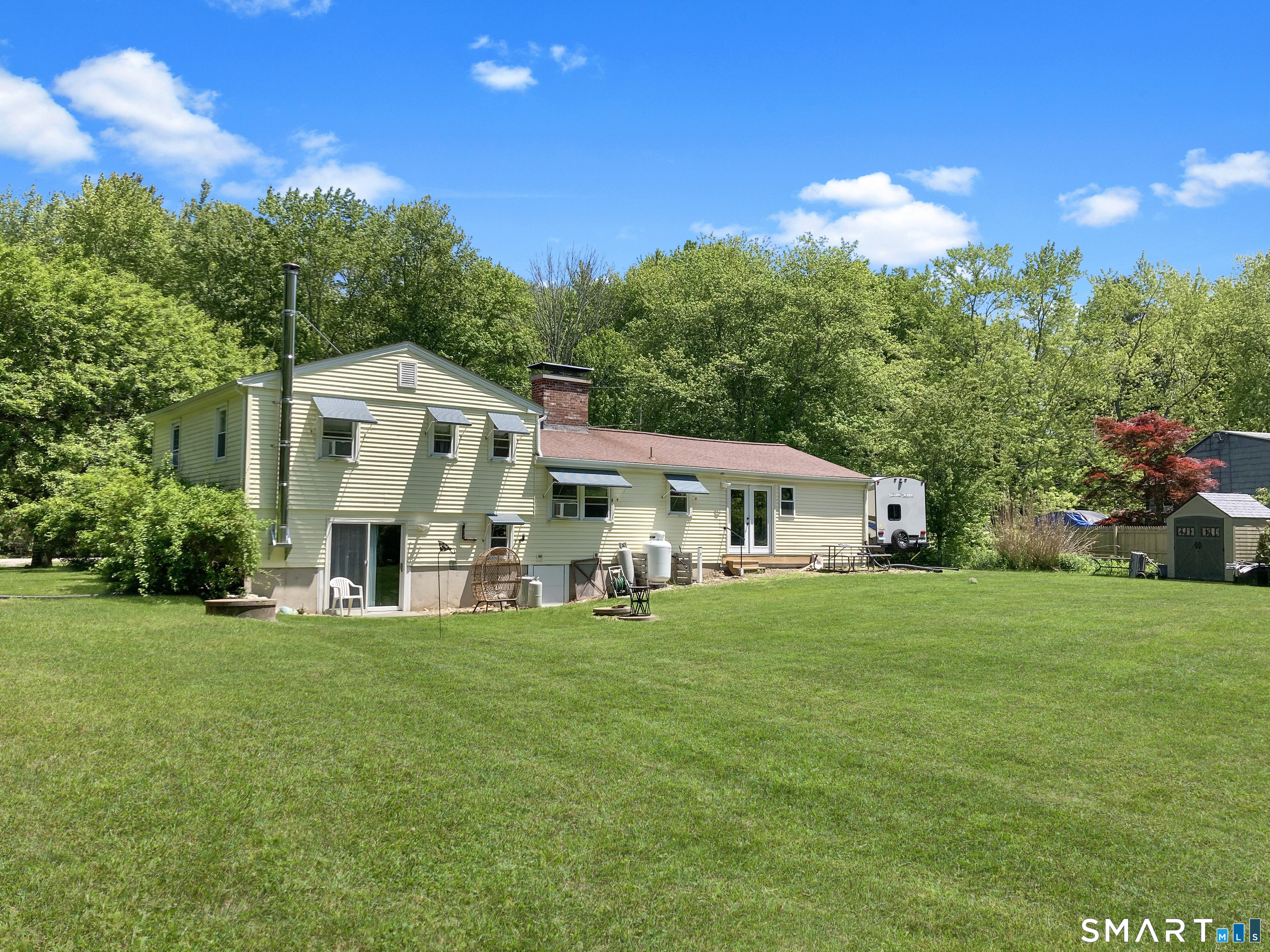 274 Hanks Hill Road Mansfield, CT 06268 - Photo 3 of 40