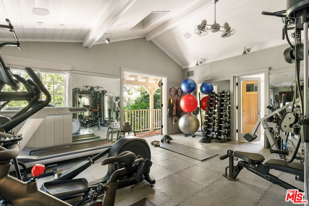 1900 Old Ranch Road Los Angeles, CA 90049 - Photo 39 of 47