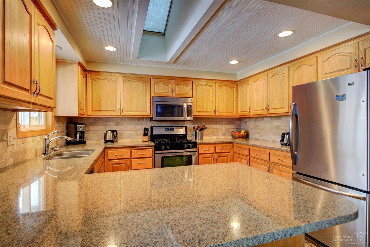 61145 Benham Road Bend, OR 97702 - Photo 4 of 19 Additional Photo