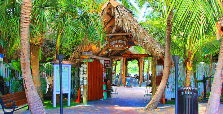 342 Country Club Drive Tequesta, FL 33469 - Photo 65 of 67 Local Waterfront Dining