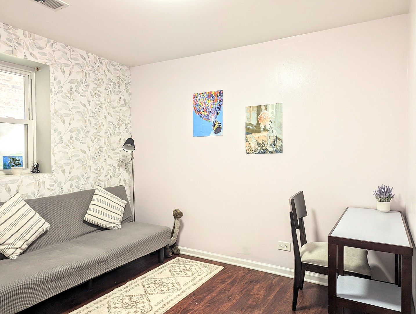 724 South Oakley Boulevard, Unit 1 Chicago, IL 60612 - Photo 19 of 22 a view of a workspace with furniture and wooden floor