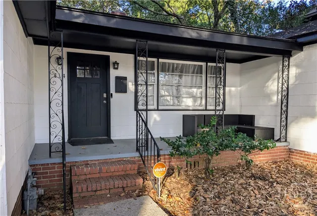 $2,500 | 614 East 37th Street, Savannah, GA 31401