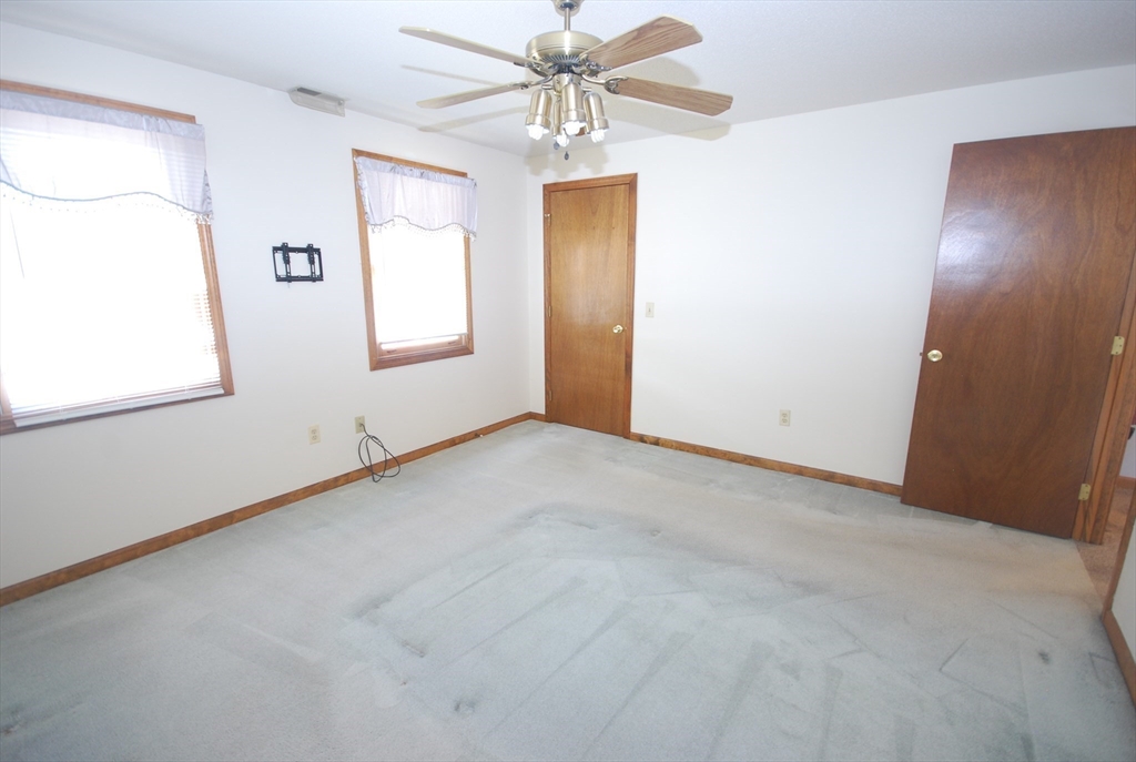 44-46 Middle Street Springfield, MA 01104 - Photo 12 of 42