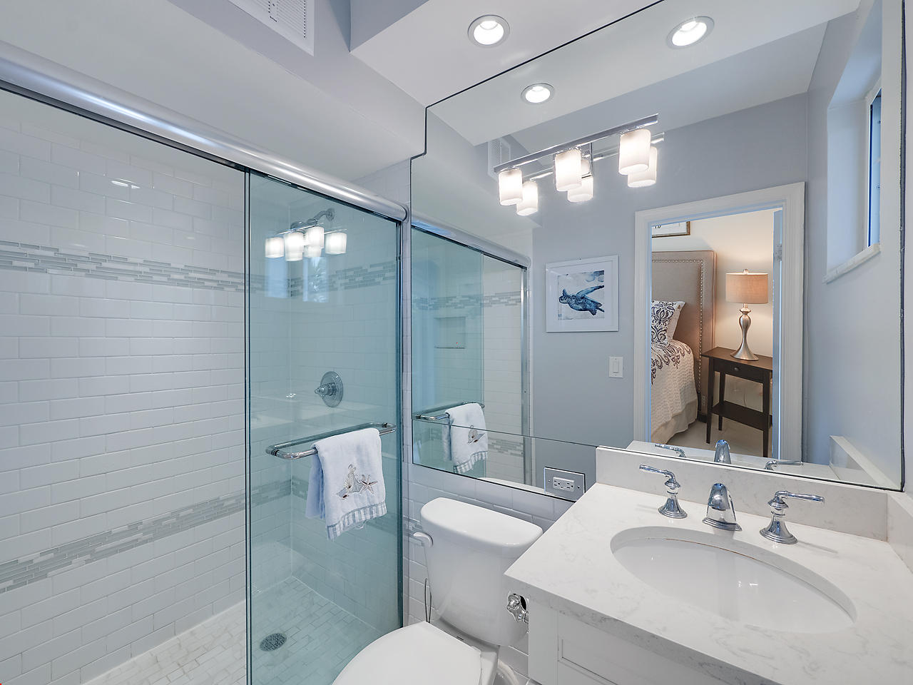 2730 Banyan Road, Unit 26B Boca Raton, FL 33432 - Photo 7 of 17 Owner's Bath