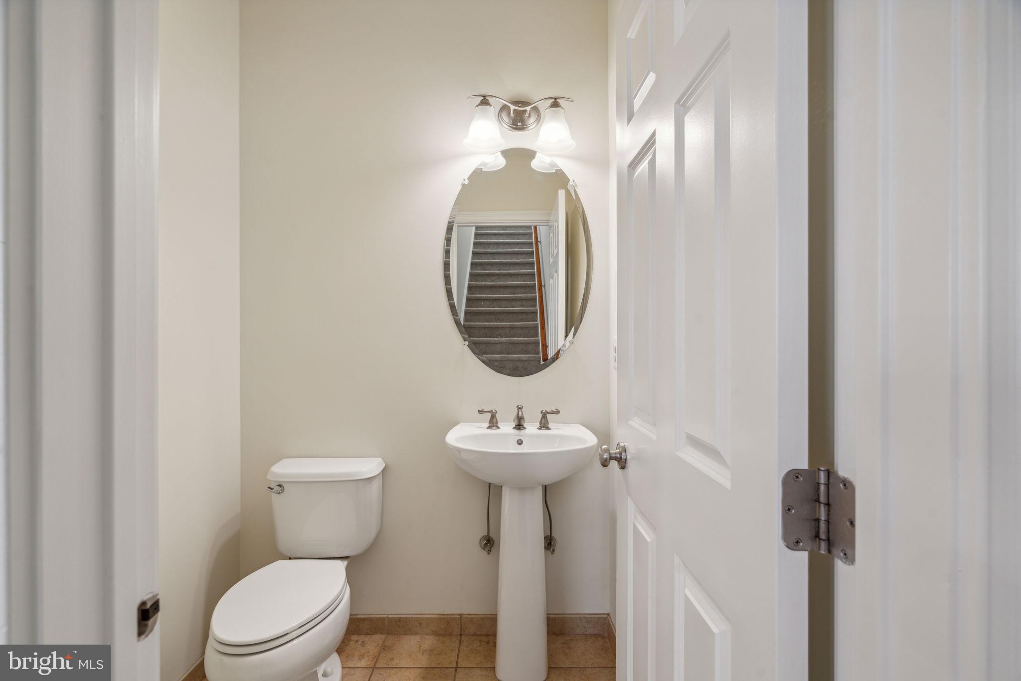 202 Commodore Court Philadelphia, PA 19146 - Photo 12 of 74