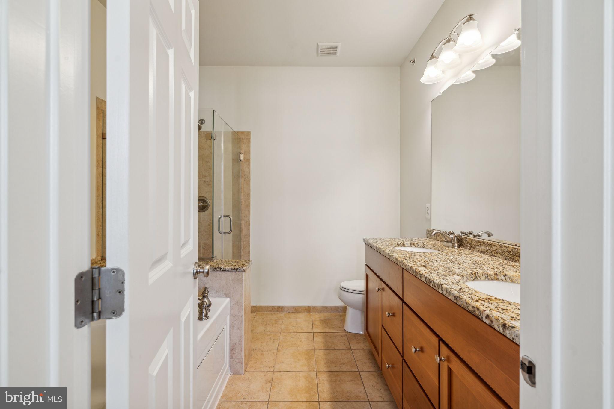 202 Commodore Court Philadelphia, PA 19146 - Photo 38 of 74