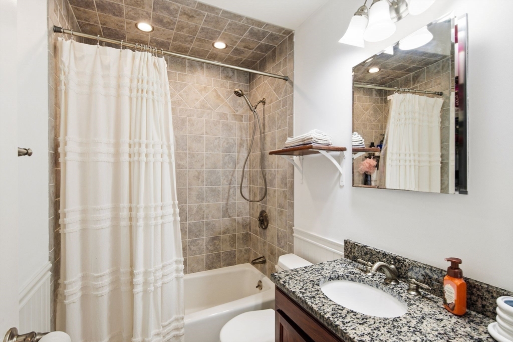 210 Nashua Road Billerica, MA 01862 - Photo 21 of 42