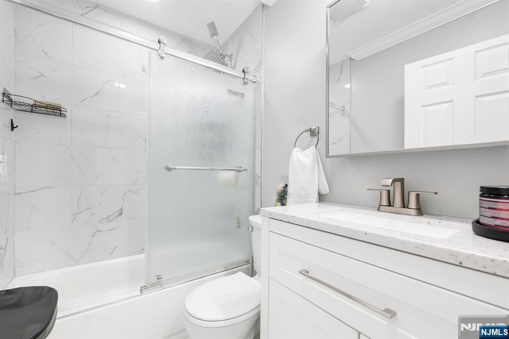138 Merrill Road Clifton, NJ 07012 - Photo 10 of 22 Gallery Image 10
