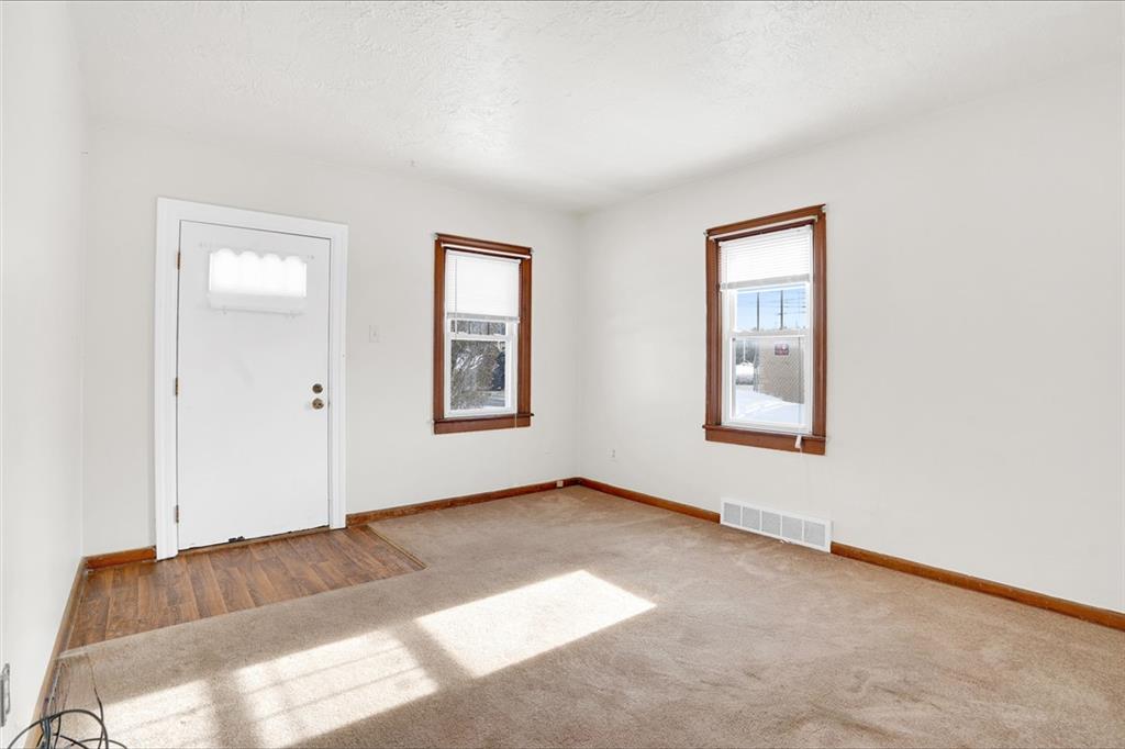 2065 Brodhead Road Aliquippa, PA 15001 - Photo 4 of 17