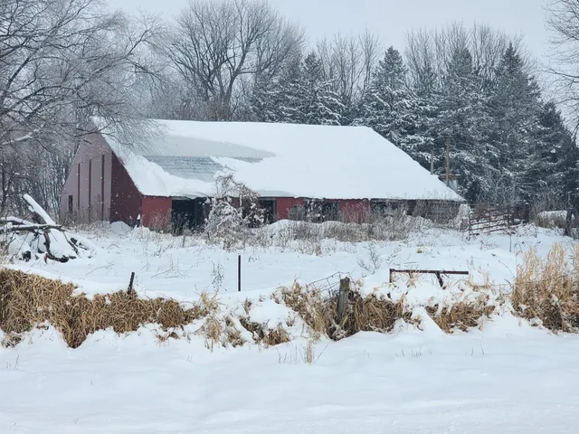 $274,900 | 23466 710th Street, Hayfield, MN 55940