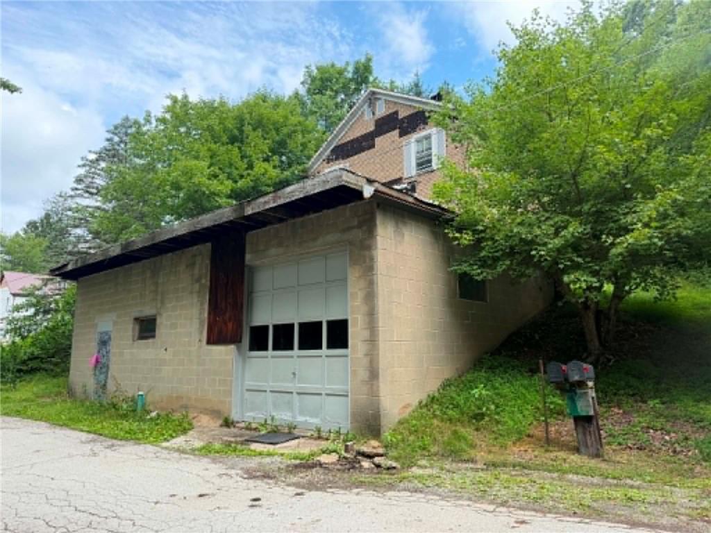 65 Old Mine Road Homer City, PA 15748 - Photo 28 of 35