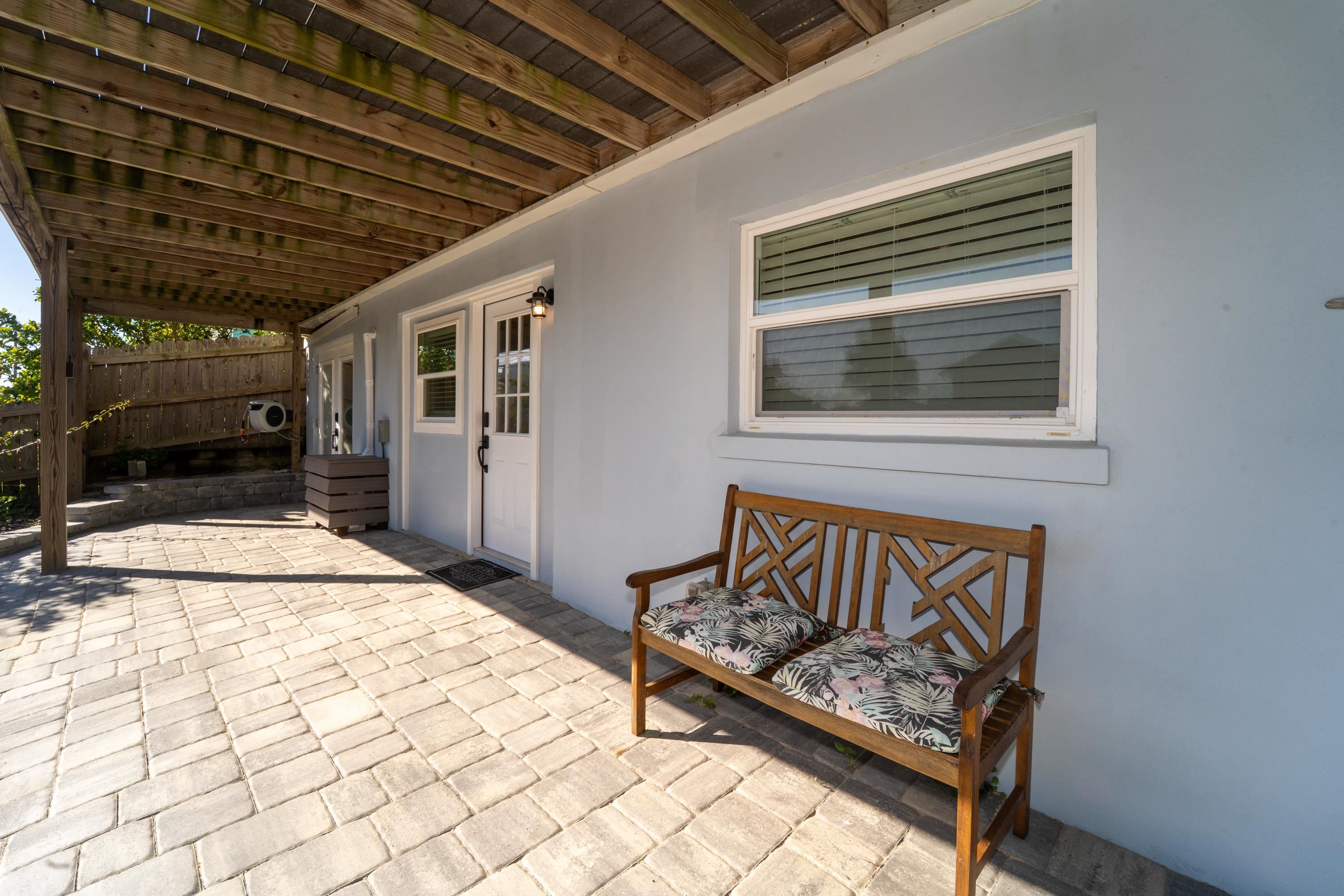 5455 Pelican Way, Unit B St. Augustine, FL 32080 - Photo 6 of 27 a view of sitting area in front of house