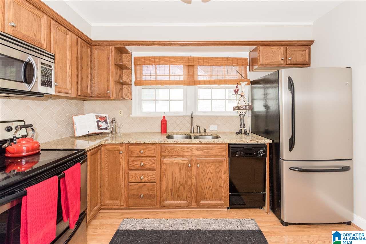 1202 Irving Road Birmingham, AL 35209 - Photo 13 of 31