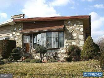 11060 Knights Road Philadelphia, PA 19154 - Photo 1 of 5 Exterior