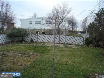 11060 Knights Road Philadelphia, PA 19154 - Photo 3 of 5 Gallery Image 3
