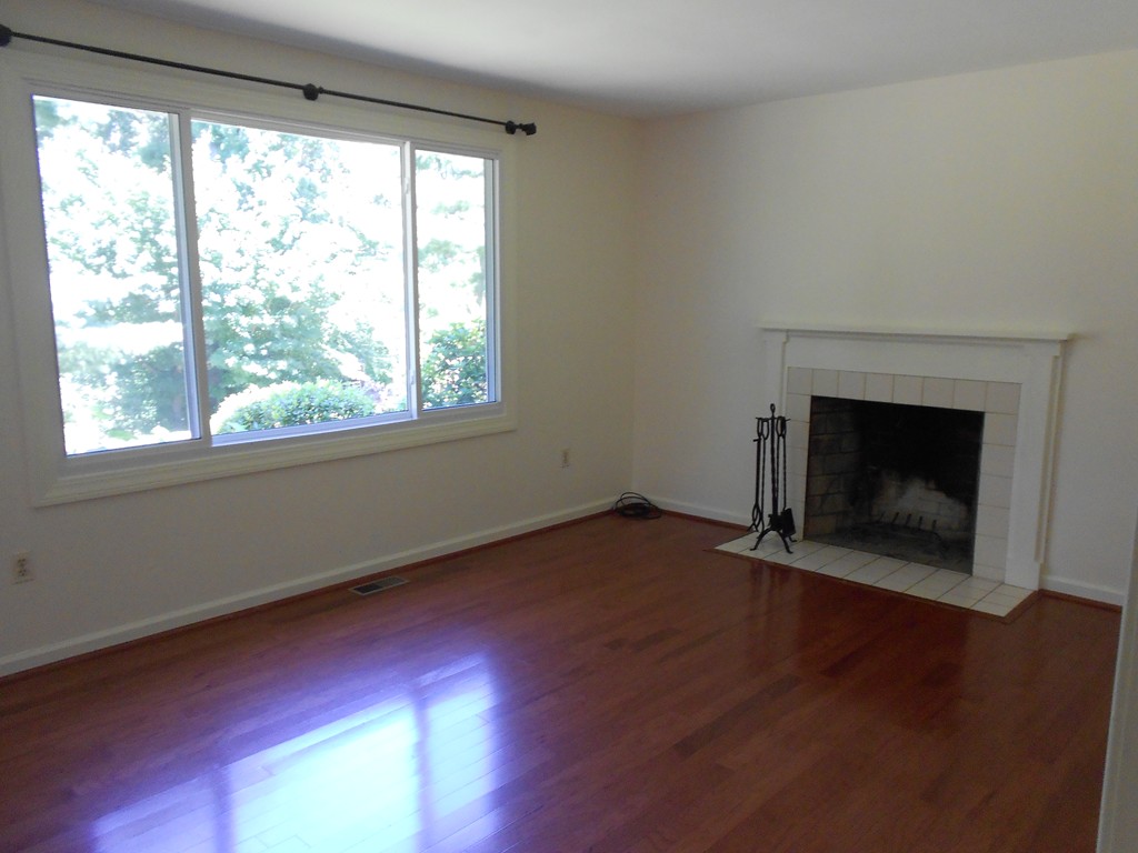97 Logtown Road Amherst, MA 01002 - Photo 7 of 24 Gallery Image 7