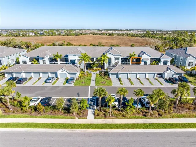 $389,000 | 17445 Opal Sand Drive, Unit 207, Venice, FL 34293