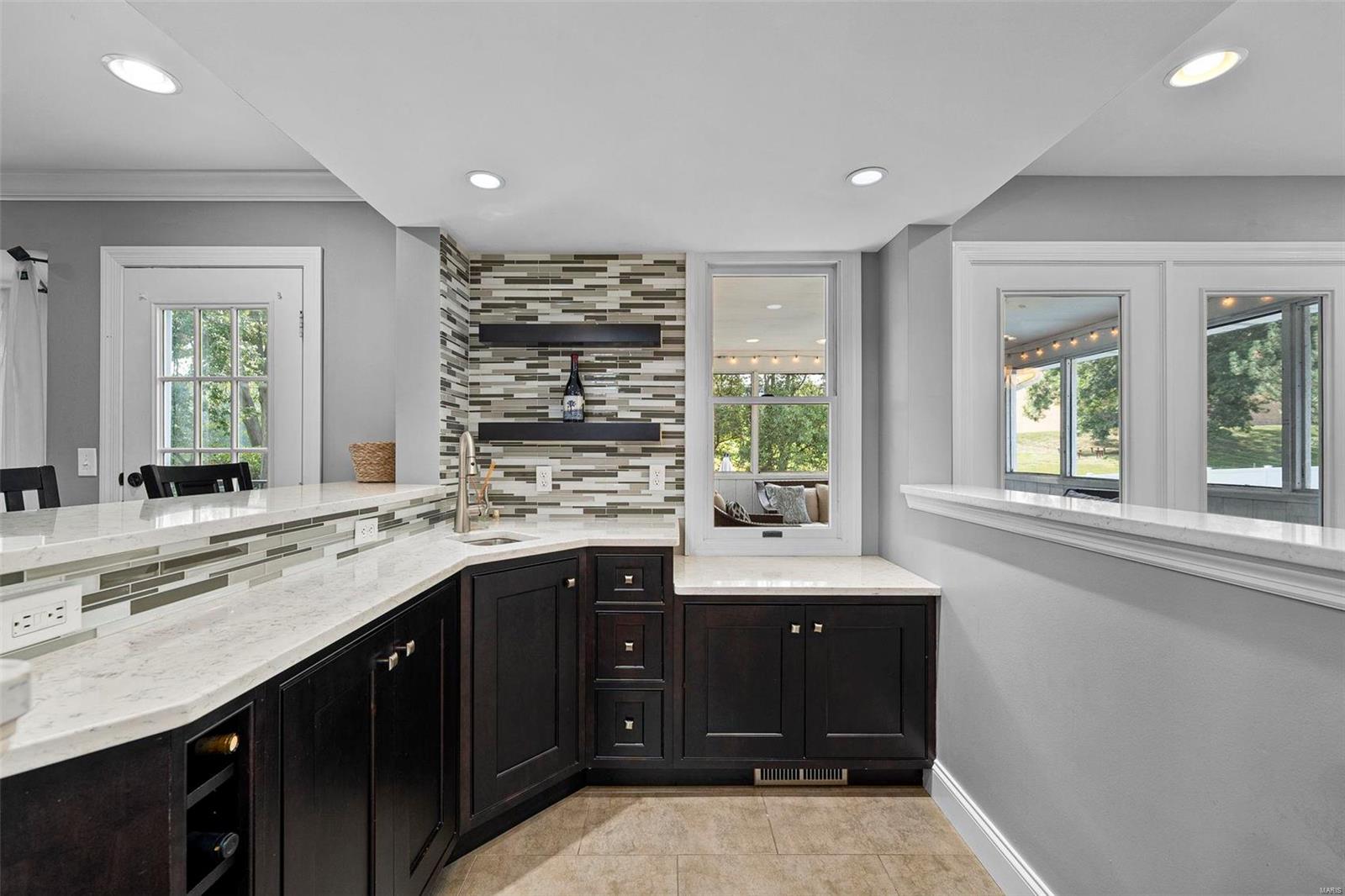 12554 Sunset Drive St. Louis, MO 63128 - Photo 11 of 46