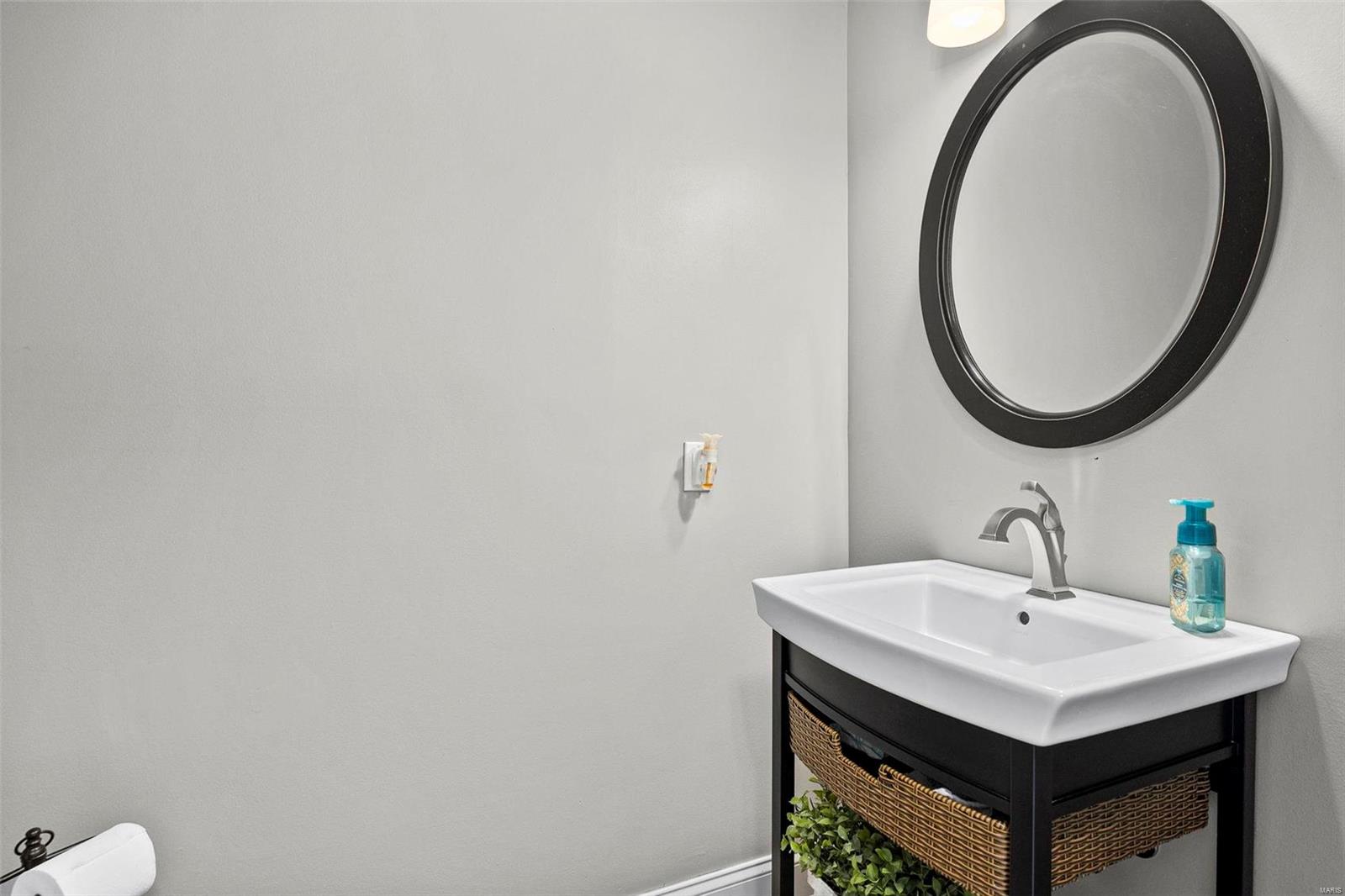 12554 Sunset Drive St. Louis, MO 63128 - Photo 21 of 46