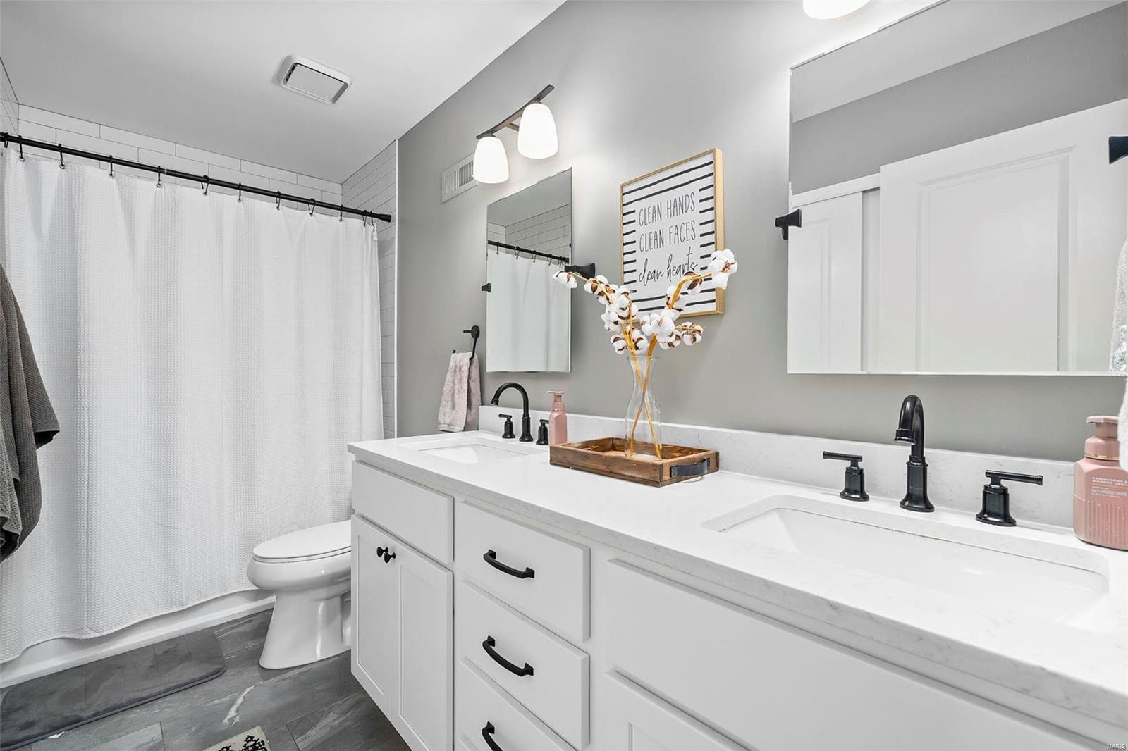 12554 Sunset Drive St. Louis, MO 63128 - Photo 32 of 46