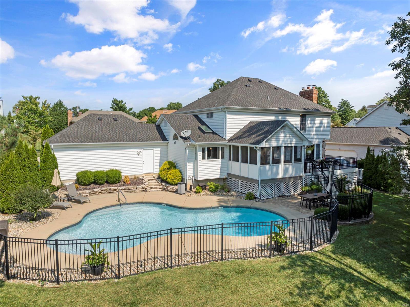 12554 Sunset Drive St. Louis, MO 63128 - Photo 34 of 46