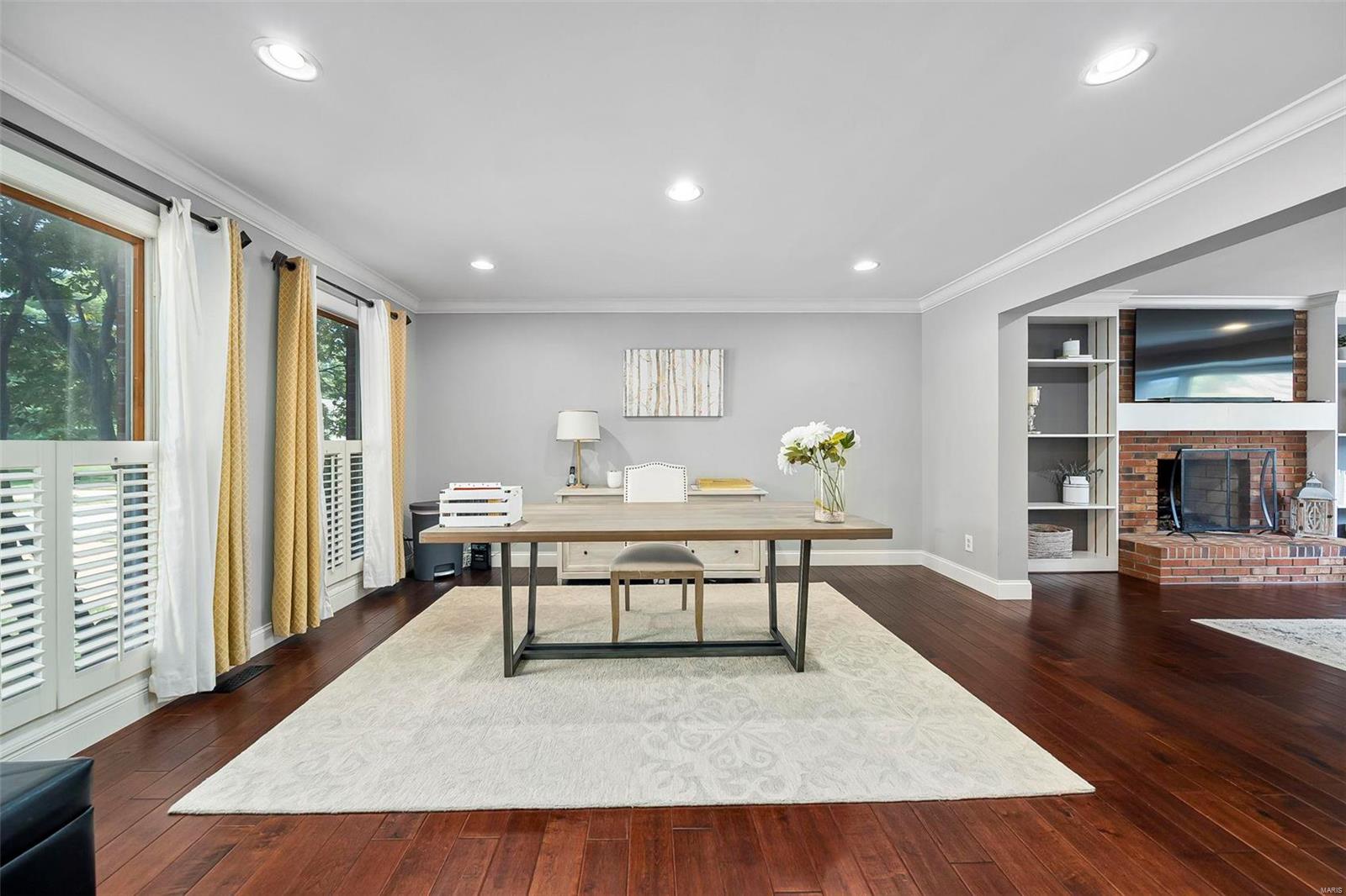 12554 Sunset Drive St. Louis, MO 63128 - Photo 5 of 46